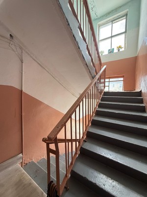 Продам трехкомнатную (3-комн.) квартиру, Героя России Кярова А.С. ул, 1, Чегем г