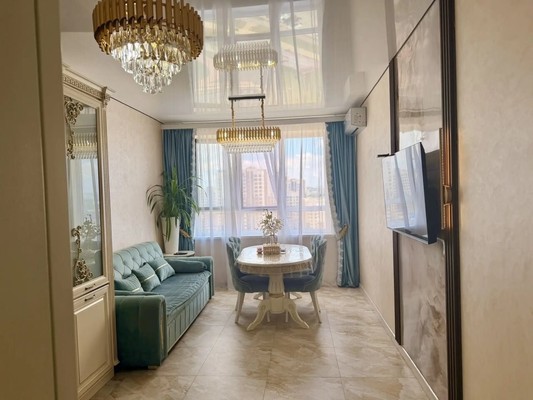 Продам трехкомнатную (3-комн.) квартиру, Мраморный пер, 36, Симферополь г