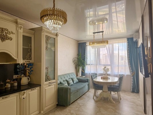 Продам трехкомнатную (3-комн.) квартиру, Мраморный пер, 36, Симферополь г
