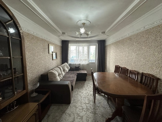 Продам трехкомнатную (3-комн.) квартиру, Железнодорожная ул, 81, Кропоткин г