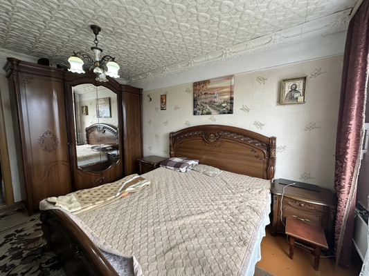 Продам трехкомнатную (3-комн.) квартиру, Железнодорожная ул, 81, Кропоткин г