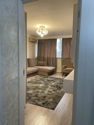 Продам двухкомнатную (2-комн.) квартиру, Островского (Центральный р-н) ул, 35/11, Сочи г
