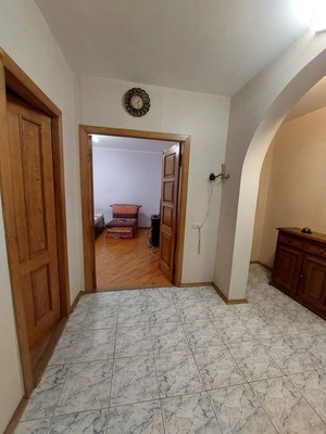 Продам трехкомнатную (3-комн.) квартиру, Вишневая ул, 20, Верхний Юрт с