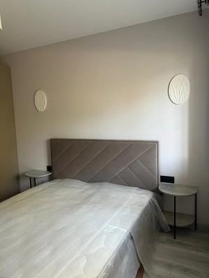 Продам трехкомнатную (3-комн.) квартиру, Гагарина (Центральный р-н) ул, 1, Сочи г