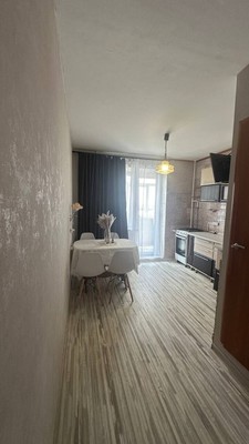 Продам двухкомнатную (2-комн.) квартиру, Балаклавская ул, 71, Симферополь г