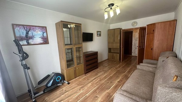 Продам двухкомнатную (2-комн.) квартиру, Балаклавская ул, 71, Симферополь г