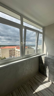Продам двухкомнатную (2-комн.) квартиру, Балаклавская ул, 71, Симферополь г