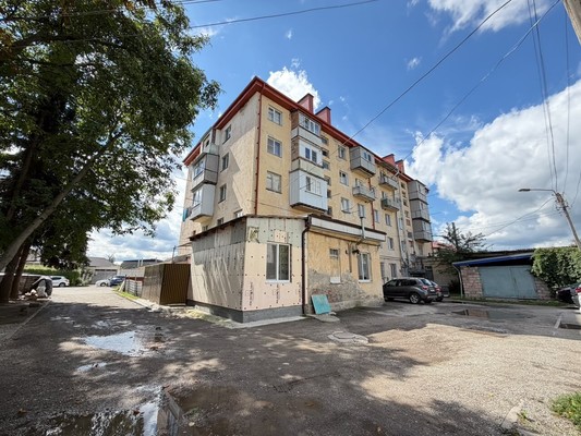 Продам двухкомнатную (2-комн.) квартиру, Шалушкинская ул, 8, Нальчик г