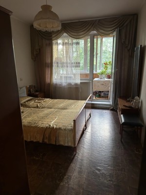 Продам трехкомнатную (3-комн.) квартиру, Адоратского ул, 10, Казань г