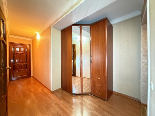 Продам двухкомнатную (2-комн.) квартиру, Т.Идарова ул, 174, Нальчик г