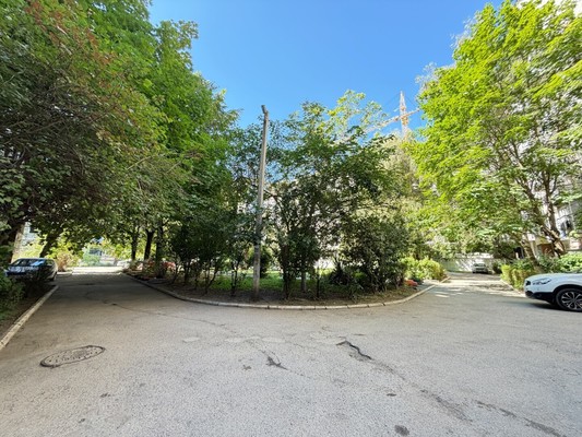 Продам двухкомнатную (2-комн.) квартиру, Т.Идарова ул, 174, Нальчик г