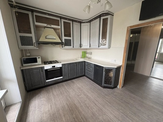 Продам двухкомнатную (2-комн.) квартиру, Ямская ул, 5, Ханты-Мансийск г