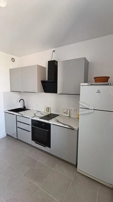 Сдам двухкомнатную (2-комн.) квартиру, Сиреневый б-р, 4/7, Москва г
