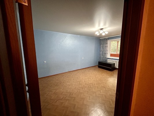 Продам двухкомнатную (2-комн.) квартиру, Пеше-Стрелецкая ул, 111, Воронеж г