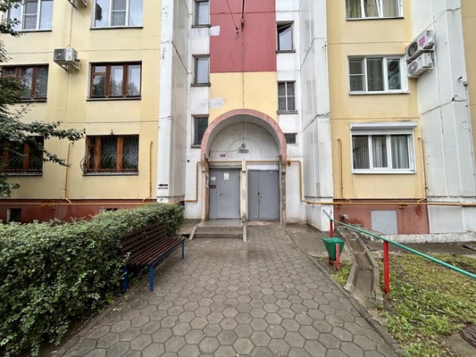 Продам двухкомнатную (2-комн.) квартиру, Пеше-Стрелецкая ул, 111, Воронеж г