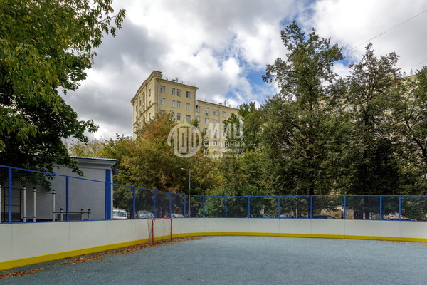 Продам двухкомнатную (2-комн.) квартиру, Волоколамское ш, 15/22, Москва г