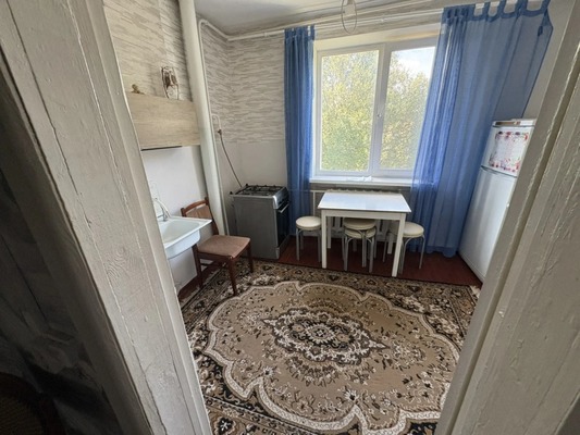 Продам двухкомнатную (2-комн.) квартиру, Шевченко ул, 24, Ханты-Мансийск г