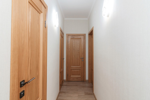 Продам двухкомнатную (2-комн.) квартиру, Комсомольская ул, 56, Ханты-Мансийск г