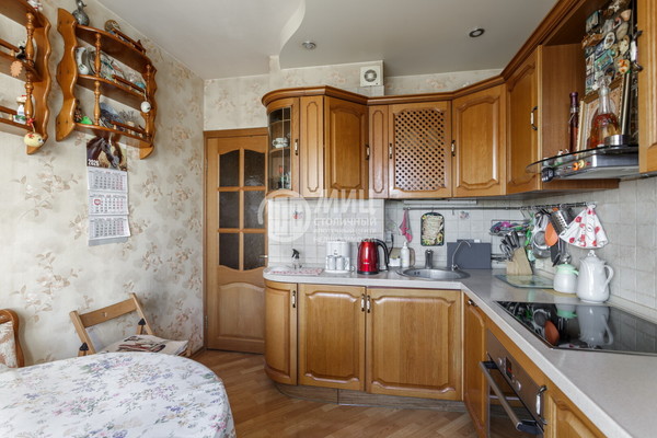 Продам двухкомнатную (2-комн.) квартиру, Мусы Джалиля ул, 36к1, Москва г