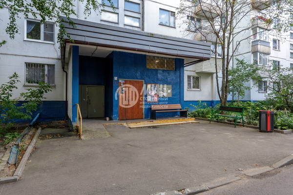 Продам двухкомнатную (2-комн.) квартиру, Мусы Джалиля ул, 36к1, Москва г