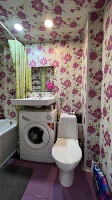 Продам двухкомнатную (2-комн.) квартиру, Большая Санкт-Петербургская ул, 150, Великий Новгород г