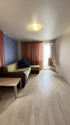 Продам двухкомнатную (2-комн.) квартиру, Большая Санкт-Петербургская ул, 150, Великий Новгород г