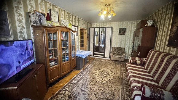 Продам двухкомнатную (2-комн.) квартиру, Кораблестроителей ул, 40Ак2, Санкт-Петербург г
