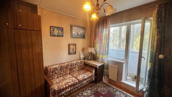 Продам двухкомнатную (2-комн.) квартиру, Кораблестроителей ул, 40Ак2, Санкт-Петербург г