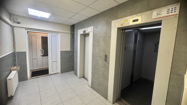 Продам двухкомнатную (2-комн.) квартиру, Кораблестроителей ул, 40Ак2, Санкт-Петербург г