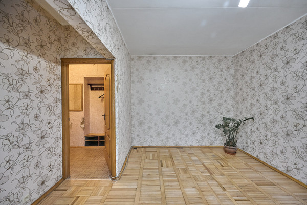 Продам двухкомнатную (2-комн.) квартиру, Шаболовка ул, 38, Москва г