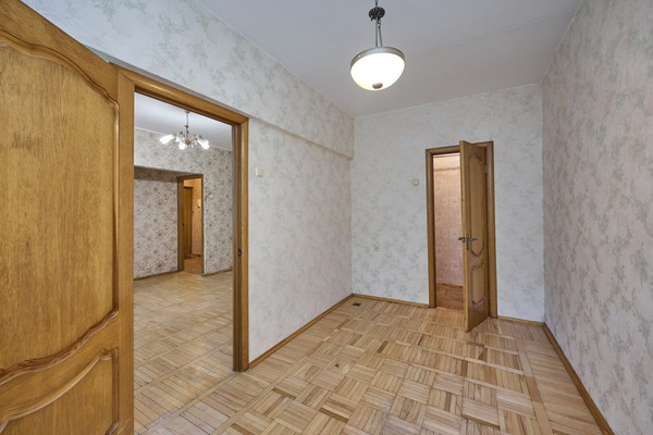Продам двухкомнатную (2-комн.) квартиру, Шаболовка ул, 38, Москва г