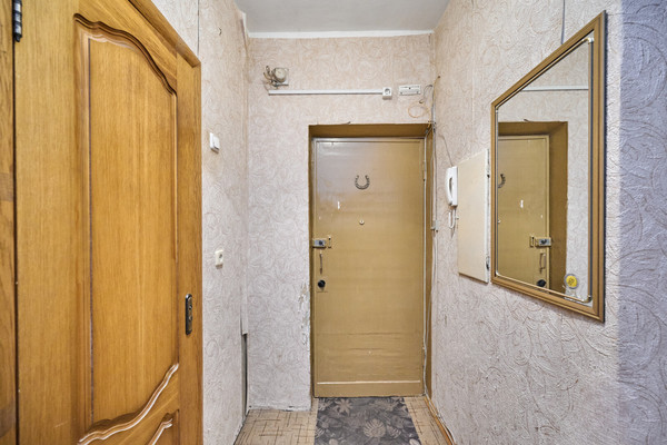 Продам двухкомнатную (2-комн.) квартиру, Шаболовка ул, 38, Москва г