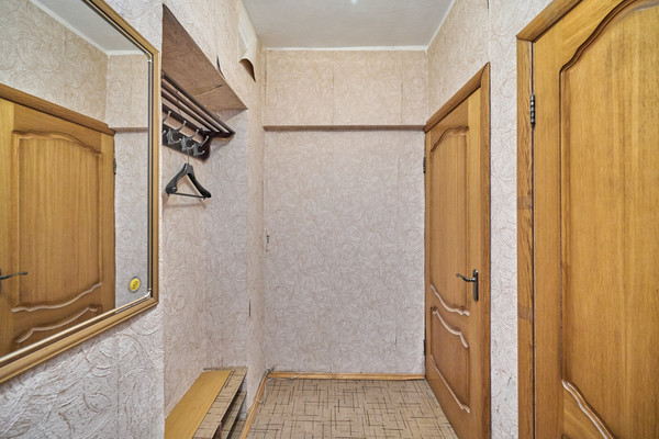 Продам двухкомнатную (2-комн.) квартиру, Шаболовка ул, 38, Москва г