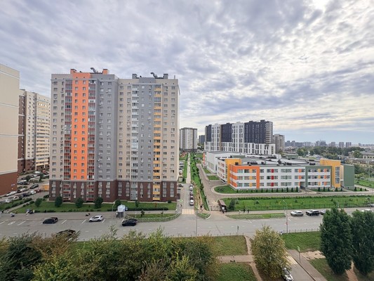 Продам двухкомнатную (2-комн.) квартиру, Тулпар ул, 7, Казань г