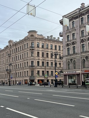Продам трехкомнатную (3-комн.) квартиру, Невский пр-кт, 45/2А, Санкт-Петербург г
