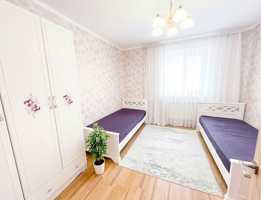 Продам трехкомнатную (3-комн.) квартиру, Мичурина ул, 11, Высокая Гора с