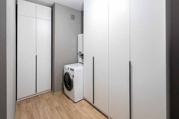 Продам трехкомнатную (3-комн.) квартиру, Объездная ул, 59а, Ханты-Мансийск г