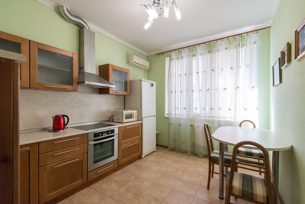 Продам двухкомнатную (2-комн.) квартиру, Максима Горького ул, 11к43, Ростов-на-Дону г