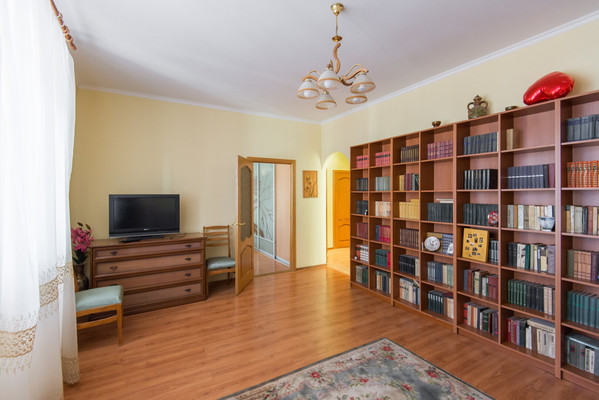 Продам двухкомнатную (2-комн.) квартиру, Максима Горького ул, 11к43, Ростов-на-Дону г