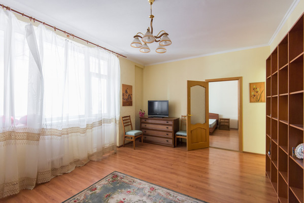 Продам двухкомнатную (2-комн.) квартиру, Максима Горького ул, 11к43, Ростов-на-Дону г