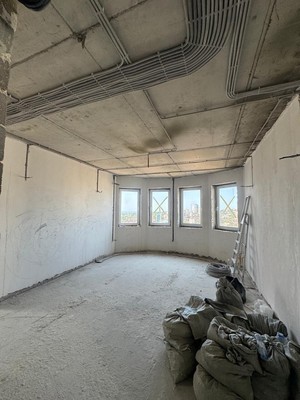 Продам трехкомнатную (3-комн.) квартиру, Трунова (Центральный р-н) пер, 6к4, Сочи г