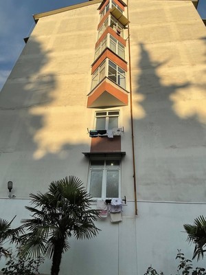 Продам трехкомнатную (3-комн.) квартиру, Клубничная (Центральный р-н) ул, 6кА, Сочи г