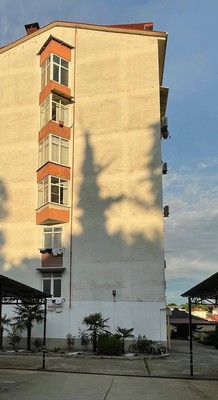 Продам трехкомнатную (3-комн.) квартиру, Клубничная (Центральный р-н) ул, 6кА, Сочи г