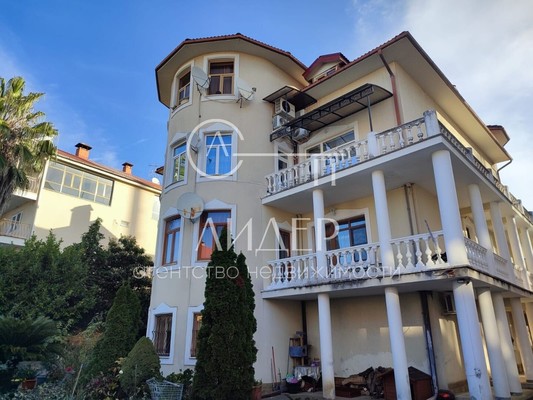 Продам многокомнатную квартиру, Виноградная ул, 53, Беранда с