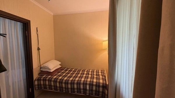Продам трехкомнатную (3-комн.) квартиру, Гагарина (Центральный р-н) ул, 12, Сочи г