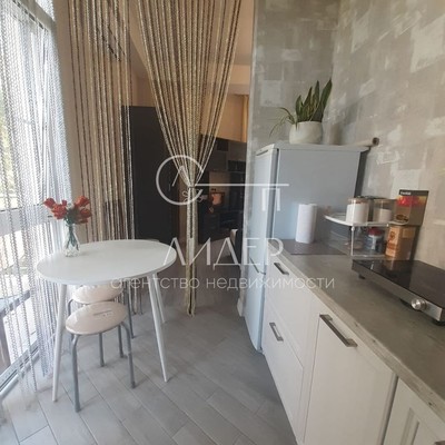 Продам однокомнатную (1-комн.) квартиру, Донской (Центральный р-н) пер, 112к1, Сочи г