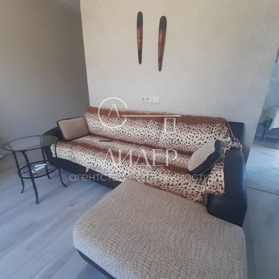 Продам однокомнатную (1-комн.) квартиру, Донской (Центральный р-н) пер, 112к1, Сочи г