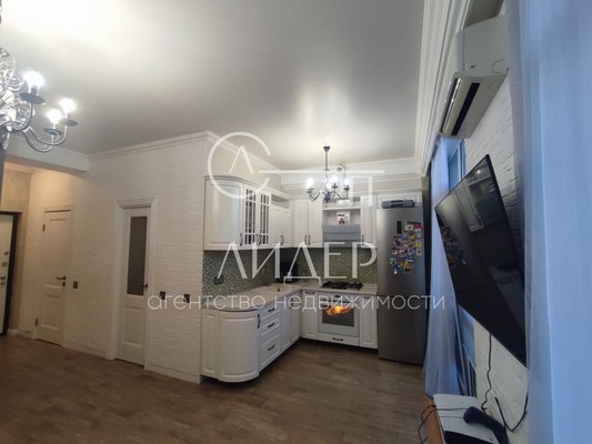 Продам двухкомнатную (2-комн.) квартиру, Виноградная ул, 116кА, Беранда с