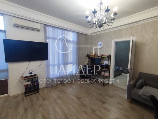 Продам двухкомнатную (2-комн.) квартиру, Виноградная ул, 116кА, Беранда с