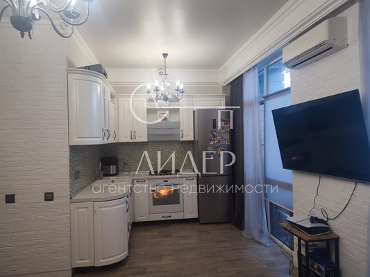 Продам двухкомнатную (2-комн.) квартиру, Виноградная ул, 116кА, Беранда с